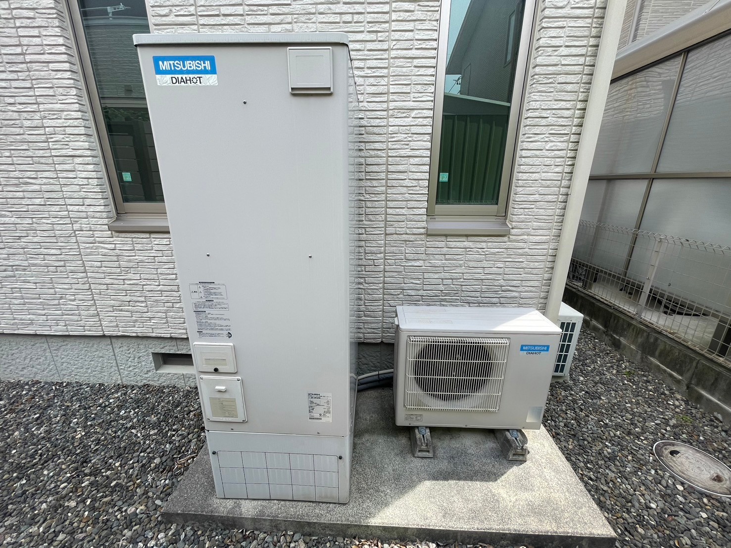 SRT-HP37W4